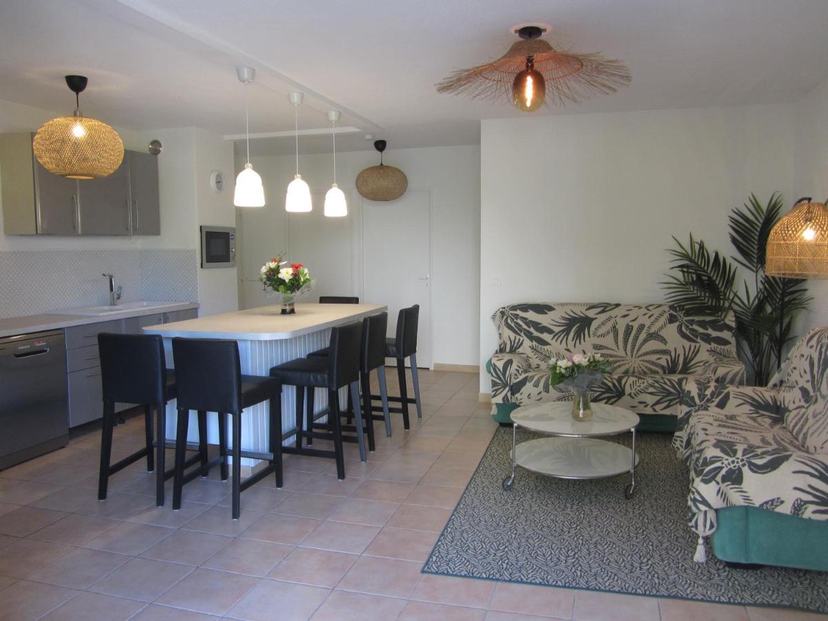 Appartement Les Cigales Rez De Jardin A 10Mn Des Plus Belles Plages Hyères Buitenkant foto